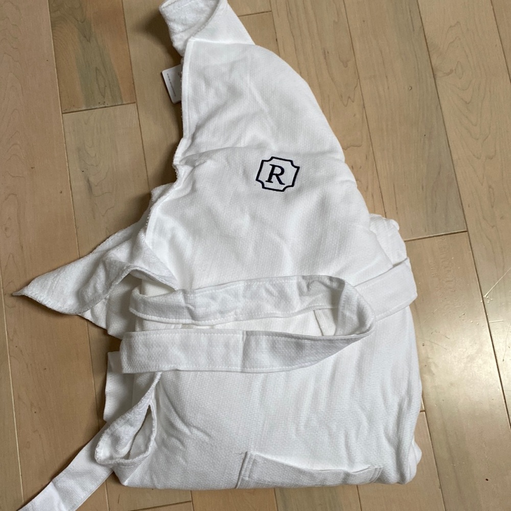 Pottery Barn classic white French terry lining waffle organic cot…